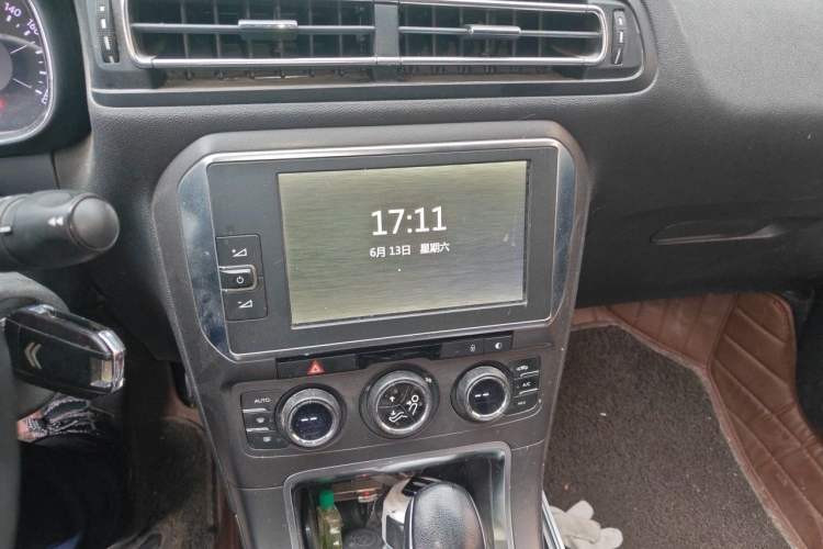 Used Citroen C4 Sega 2016 1.6L Automatic Luxury Model Audio And AC Panel