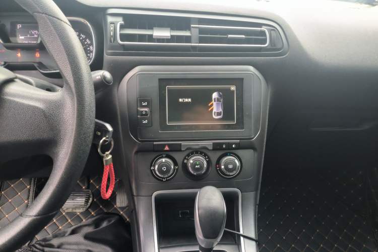 Used Citroen C4 Sega 2016 1.6L Automatic Comfort Model Audio And AC Panel