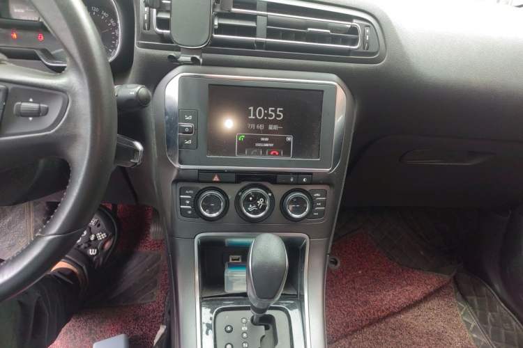 Used Citroen C4 Sega 2016 1.6L Automatic Luxury Model Audio And AC Panel
