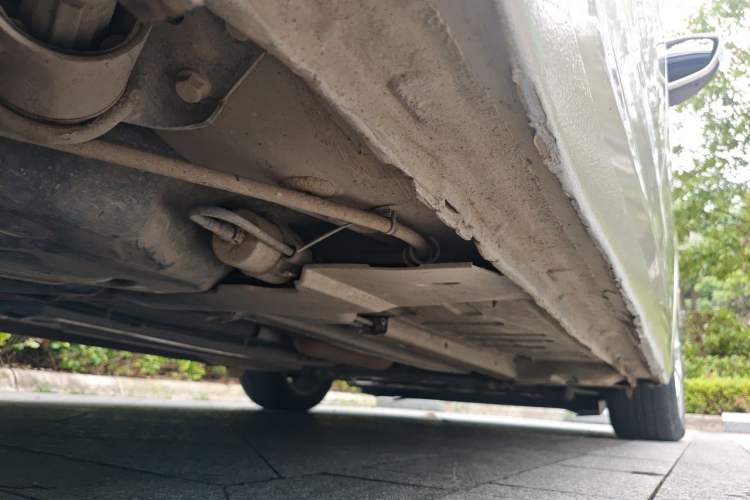 Used Citroen C4 Sega 2016 1.6L Manual Comfort Model Chassis Rear Right