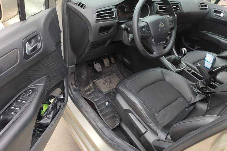 Used Citroen C4 Sega 2016 1.6L Manual Luxury Model Driver Seat