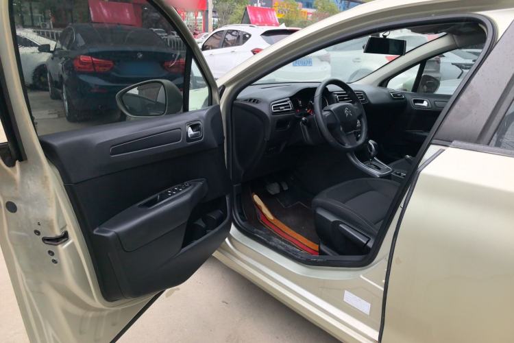 Used Citroen C4 Sega 2016 1.6L Automatic Comfort Model Driver Seat