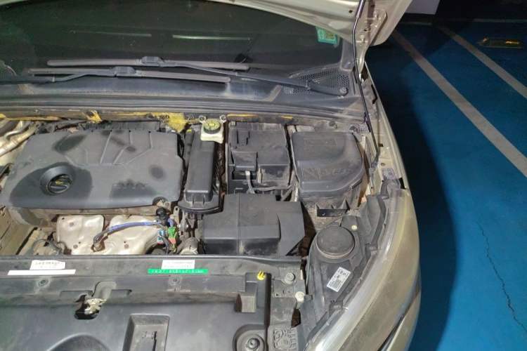 Used Citroen C4 Sega 2016 1.6L Automatic Luxury Model Engine Bay Left