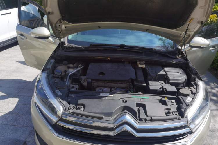 Used Citroen C4 Sega 2016 1.6L Manual Luxury Model Engine Bay Right