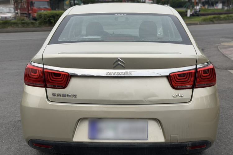 Used Citroen C4 Sega 2016 1.6L Manual Comfort Model Exterior 2