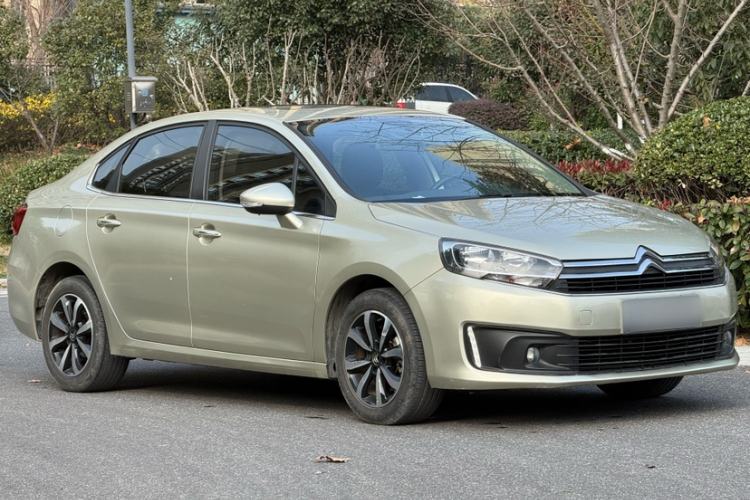 Used Citroen C4 Sega 2016 1.6L Automatic Luxury Model Exterior 5