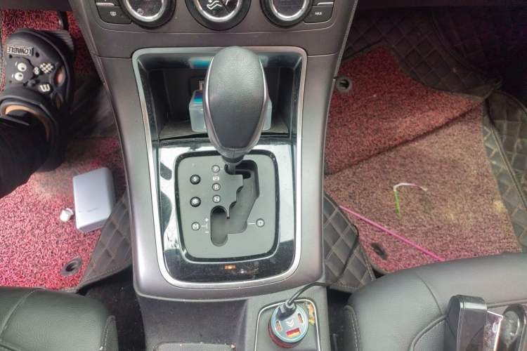 Used Citroen C4 Sega 2016 1.6L Automatic Luxury Model Gear Lever