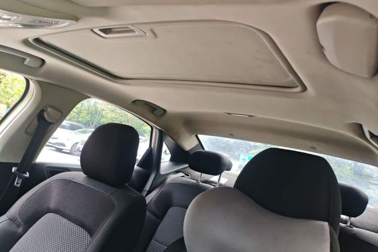 Used Citroen C4 Sega 2016 1.6L Manual Comfort Model Headliner