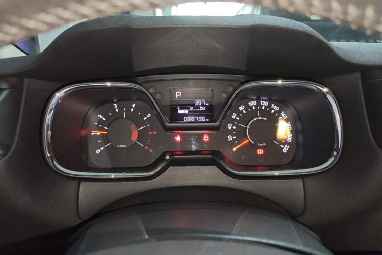 Used Citroen C4 Sega 2016 1.6L Automatic Luxury Model Instrument Cluster