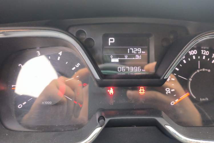 Used Citroen C4 Sega 2016 1.6L Automatic Comfort Model Instrument Cluster