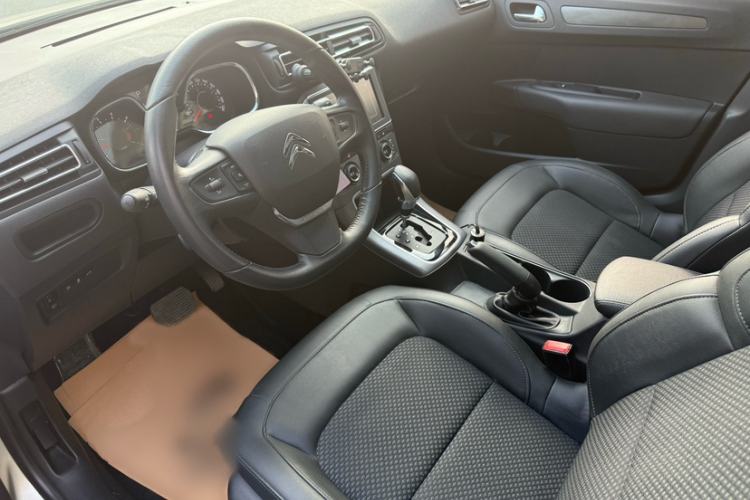Used Citroen C4 Sega 2016 1.6L Automatic Luxury Model Interior 2