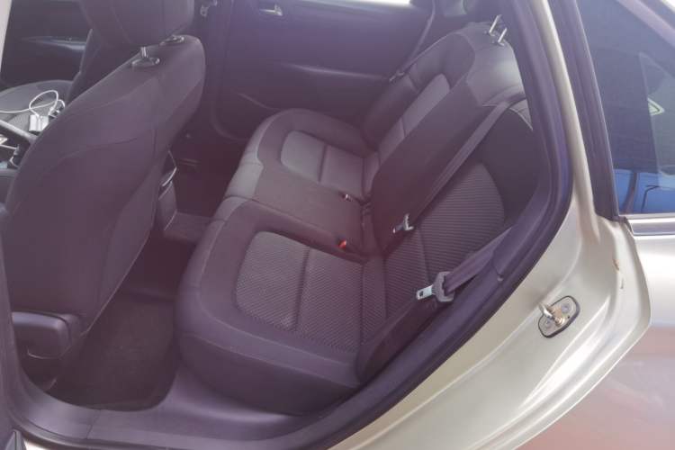 Used Citroen C4 Sega 2016 1.6L Manual Comfort Model Interior 4