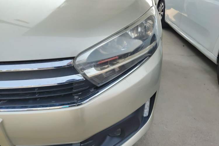 Used Citroen C4 Sega 2016 1.6L Automatic Luxury Model Left Front Headlight