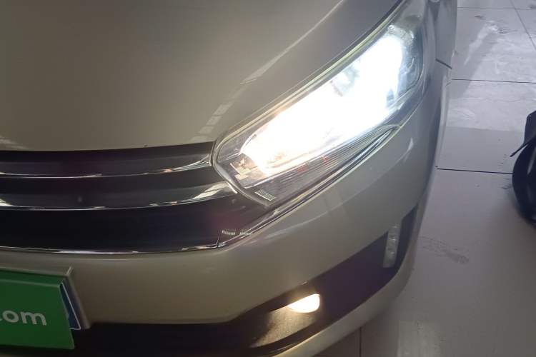 Used Citroen C4 Sega 2016 1.6L Automatic Luxury Model Left Front Headlight