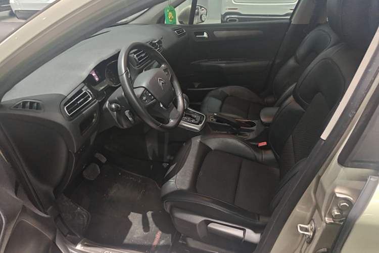 Used Citroen C4 Sega 2016 1.6L Automatic Luxury Model Left Front Seat