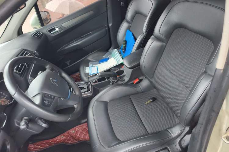 Used Citroen C4 Sega 2016 1.6L Automatic Luxury Model Left Front Seat