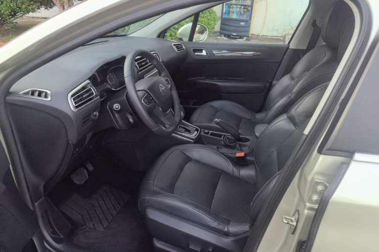 Used Citroen C4 Sega 2016 1.2THP Automatic Flagship Model Left Front Seat
