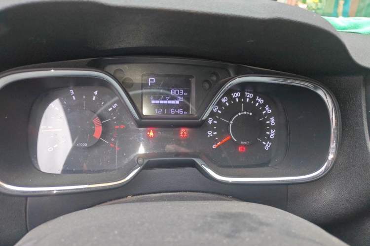 Used Citroen C4 Sega 2016 1.6L Automatic Luxury Model Odometer Close Up