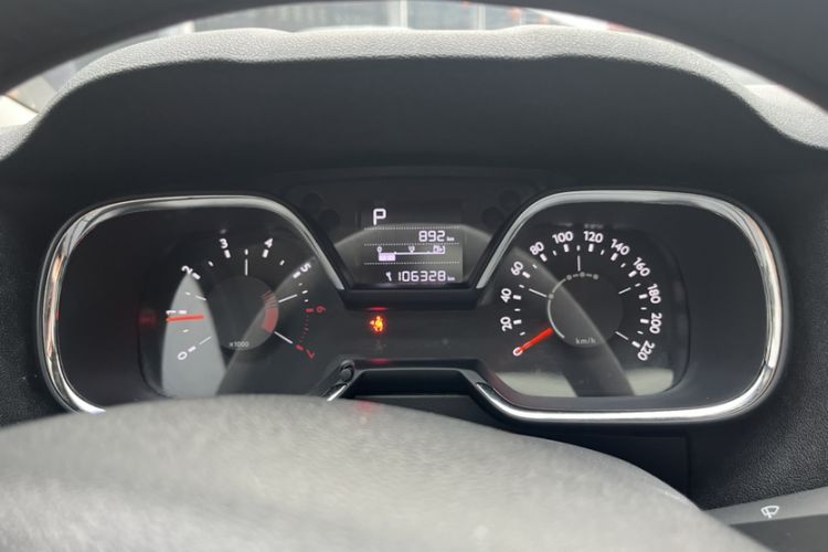 Used Citroen C4 Sega 2016 1.6L Automatic Luxury Model Odometer Close Up