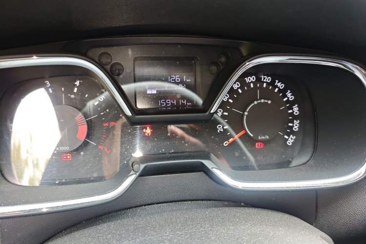 Used Citroen C4 Sega 2016 1.6L Manual Comfort Model Odometer Close Up