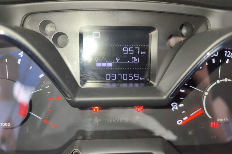 Used Citroen C4 Sega 2016 1.6L Automatic Luxury Model Odometer Close Up