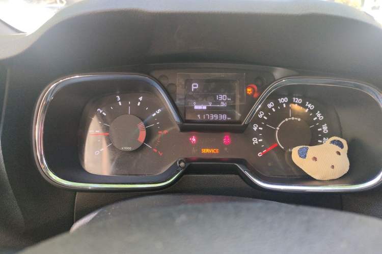 Used Citroen C4 Sega 2016 1.6L Automatic Luxury Model Odometer Close Up