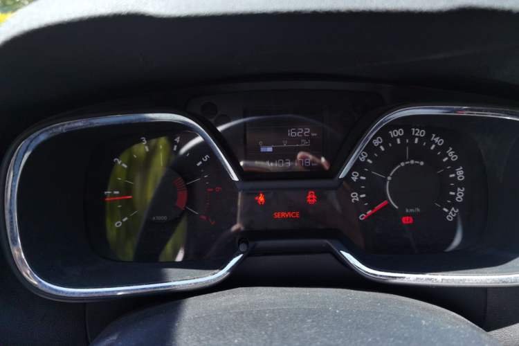 Used Citroen C4 Sega 2016 1.6L Manual Luxury Model Odometer Close Up