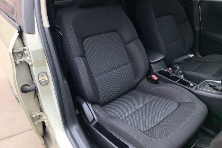 Used Citroen C4 Sega 2016 1.6L Automatic Comfort Model Right Front Seat