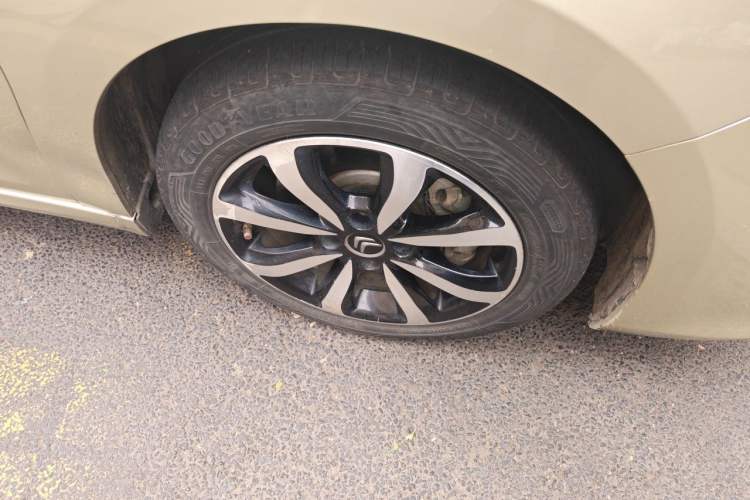 Used Citroen C4 Sega 2016 1.6L Automatic Luxury Model Right Front Wheel Hub