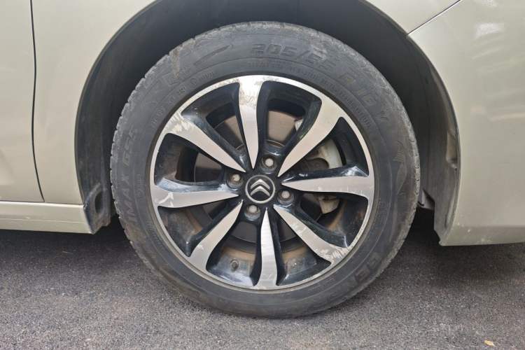 Used Citroen C4 Sega 2016 Joyful Edition 1.6L Automatic Luxury Model Right Front Wheel Hub