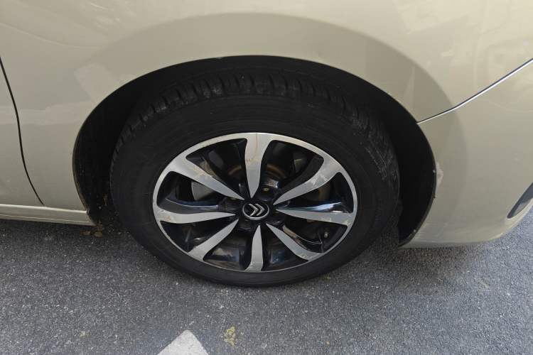 Used Citroen C4 Sega 2016 1.6L Automatic Luxury Model Right Front Wheel Hub
