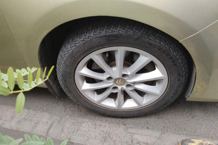Used Citroen C4 Sega 2016 1.6L Automatic Comfort Model Right Front Wheel Hub
