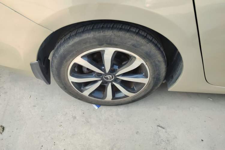 Used Citroen C4 Sega 2016 1.6L Automatic Luxury Model Right Rear Wheel Hub