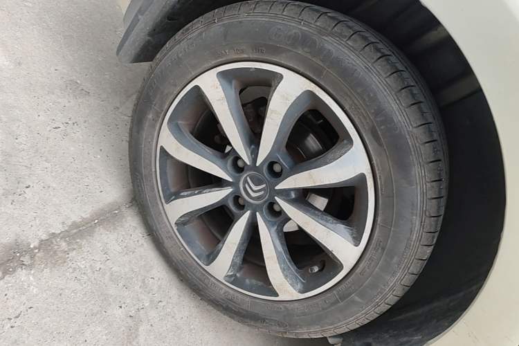 Used Citroen C4 Sega 2016 1.6L Manual Luxury Model Right Rear Wheel Hub