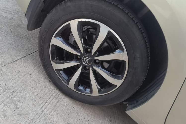 Used Citroen C4 Sega 2016 1.2THP Automatic Flagship Model Right Rear Wheel Hub