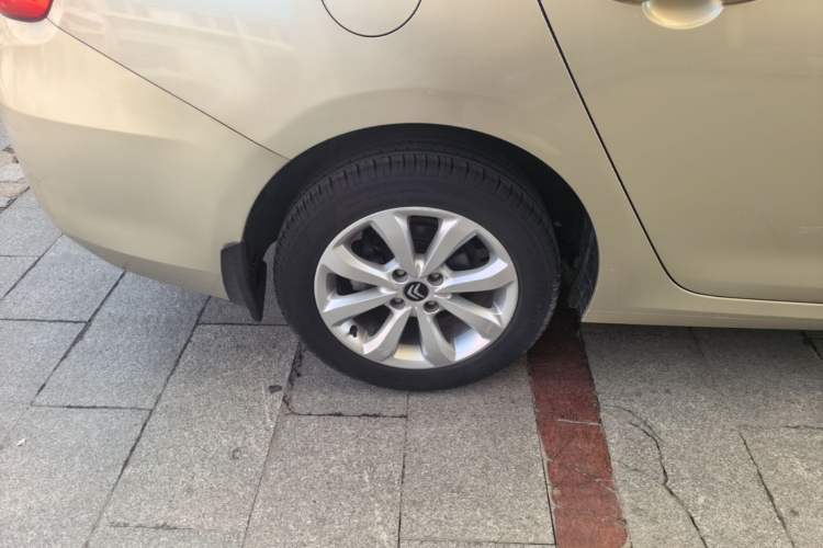Used Citroen C4 Sega 2016 1.6L Manual Comfort Model Right Rear Wheel Hub