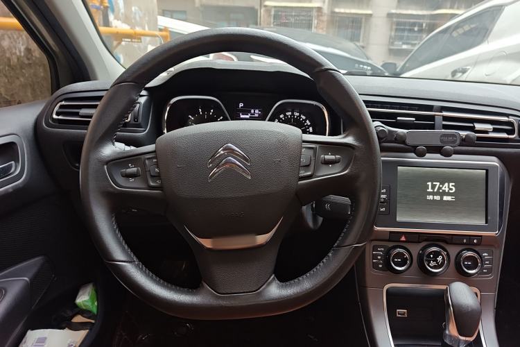 Used Citroen C4 Sega 2016 1.6L Automatic Luxury Model Steering Wheel