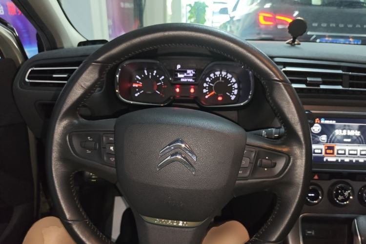 Used Citroen C4 Sega 2016 1.6L Automatic Luxury Model Steering Wheel