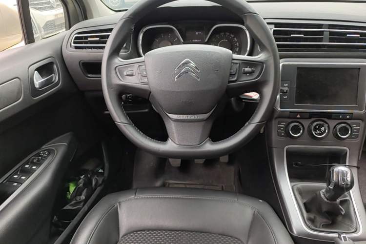 Used Citroen C4 Sega 2016 1.6L Manual Luxury Model Steering Wheel