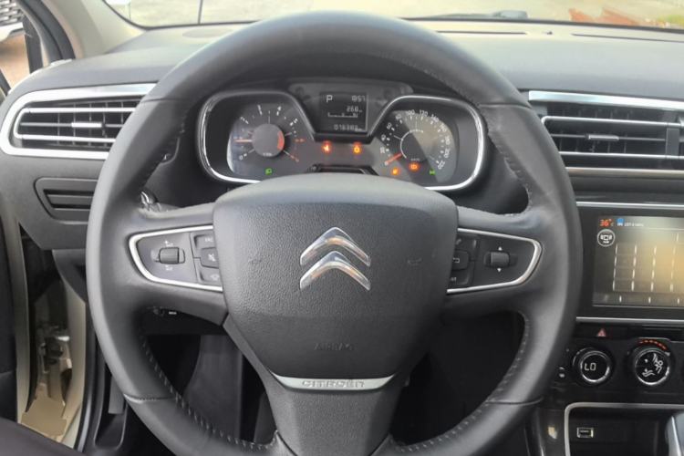 Used Citroen C4 Sega 2016 1.2THP Automatic Flagship Model Steering Wheel