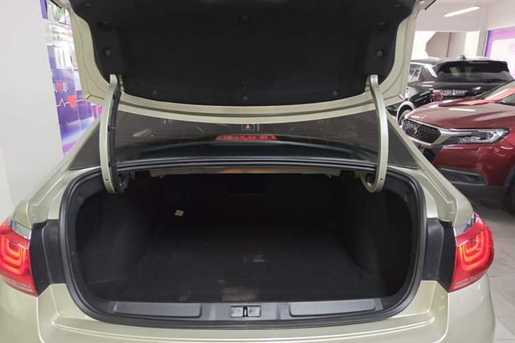 Used Citroen C4 Sega 2016 1.6L Automatic Luxury Model Trunk