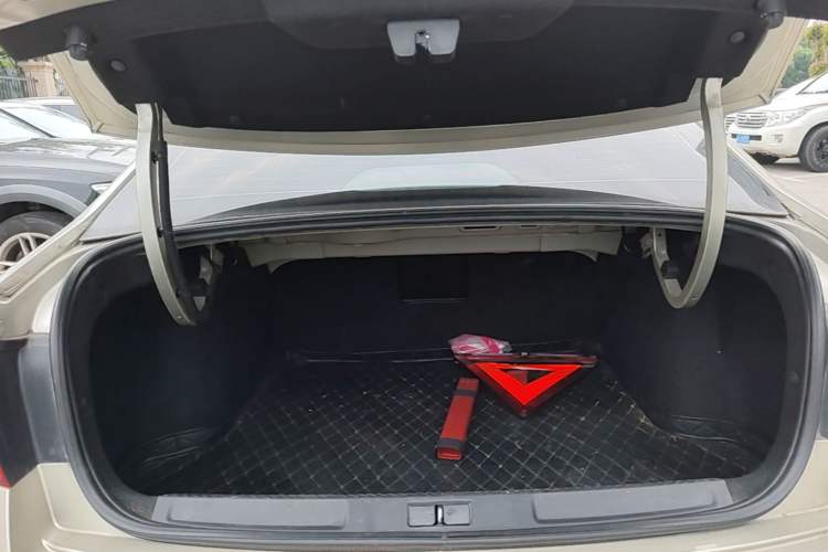 Used Citroen C4 Sega 2016 1.6L Manual Luxury Model Trunk