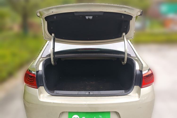 Used Citroen C4 Sega 2016 1.6L Manual Comfort Model Trunk