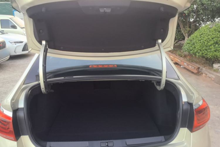 Used Citroen C4 Sega 2016 1.2THP Automatic Flagship Model Trunk