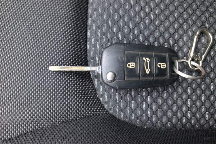 Used Citroen C4 Sega 2016 1.6L Automatic Comfort Model Vehicle Key