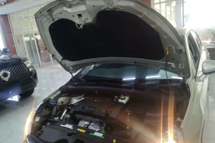 Used Citroen C4 Sega 2018 1.6L Automatic Luxury Model Engine Bay