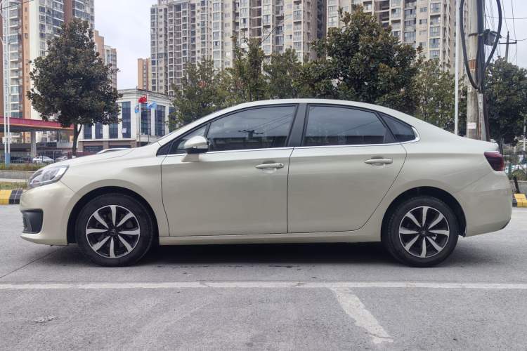 Used Citroen C4 Sega 2018 1.6L Manual Luxury Model Exterior 3