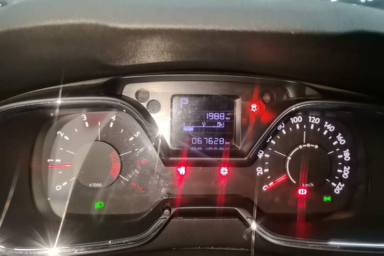 Used Citroen C4 Sega 2018 1.6L Automatic Luxury Model Instrument Cluster