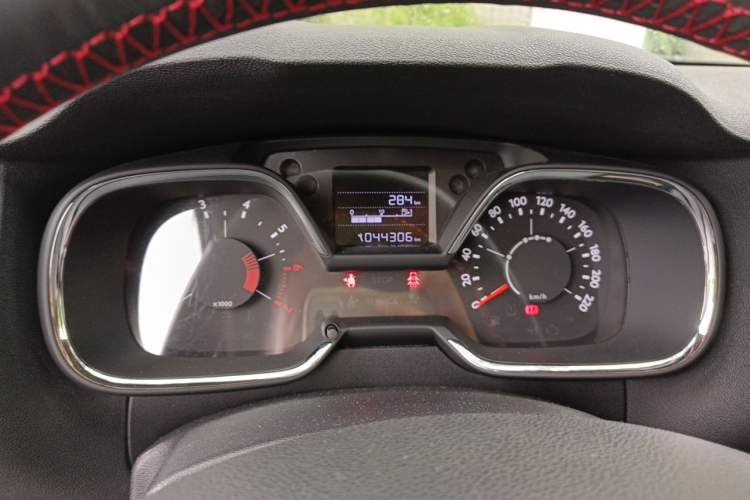 Used Citroen C4 Sega 2018 1.6L Manual Comfort Model Instrument Cluster