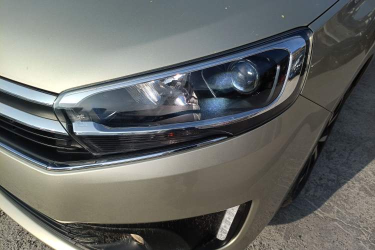 Used Citroen C4 Sega 2018 1.6L Automatic Luxury Model Left Front Headlight